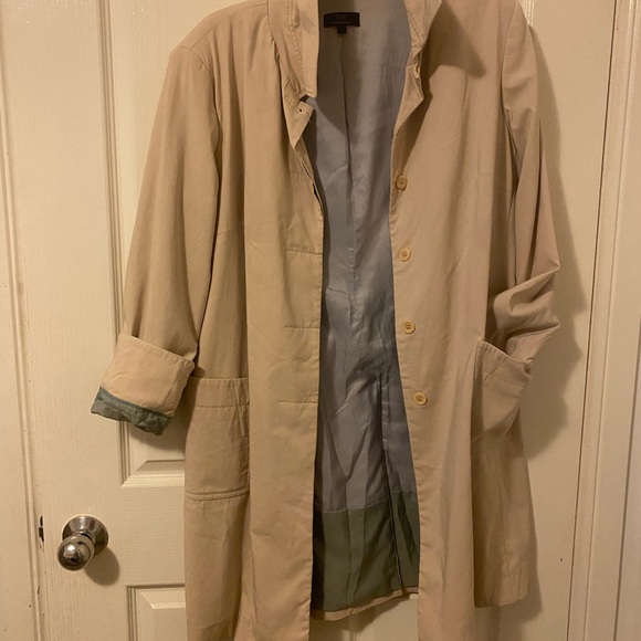 Cue trench coat. Excellent condition - Picture 2 of 6